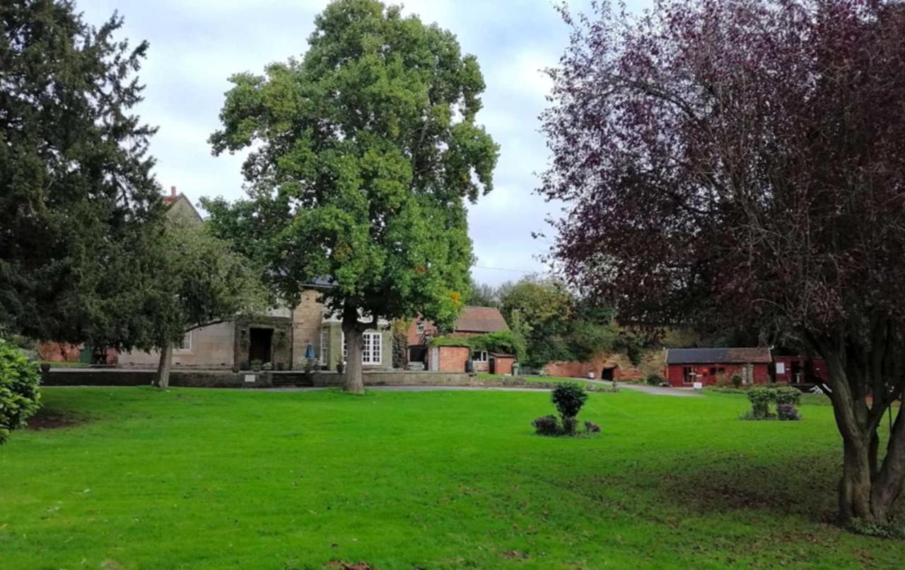 Impeccable 1-Bed House In Retford Close To A1 Exterior foto